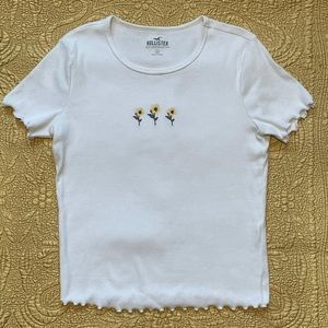 Hollister Embroidered Sunflower Baby Tee Size Small